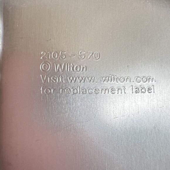 Vintage 90s Wilton Cake Pans Car Auto SUV 2015-2034 Guitar 2105-570 Travel Music - Picture 7 of 8